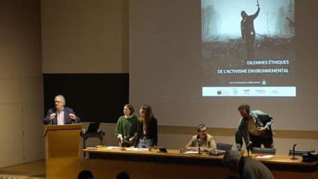 Au Collège de France, « l’urgence à agir » face au dérèglement climatique ne fait pas l’unanimité