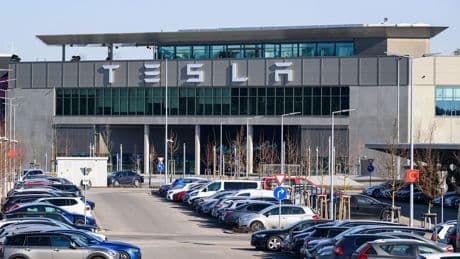 Tesla Grünheide sieht sich trotz Absatzkrise auf gutem Kurs