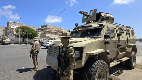 Exteriores está en contacto con 45 españoles en Trípoli esperando que la situación de los combates se calme
