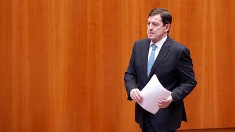 Mañueco defenderá el viernes en las Cortes su gestión de los incendios: el PSOE exigirá su dimisión
