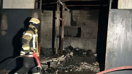 Kocaeli'de mutfak tezgahı imalathanesinde çıkan yangın söndürüldü