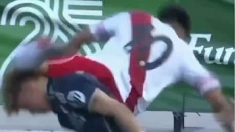 Nur noch zu acht auf dem Platz  - Brutales Rote-Karten-Chaos von River Plate
