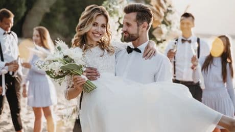 ¿Tienes una boda? Esto es lo que debes de meter en el sobre como regalo si es en Madrid