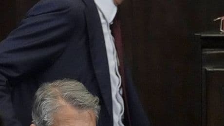 Sceneggiata Sala-Pd: "Rapporto solido". Ma un nuovo assessore ora non si trova