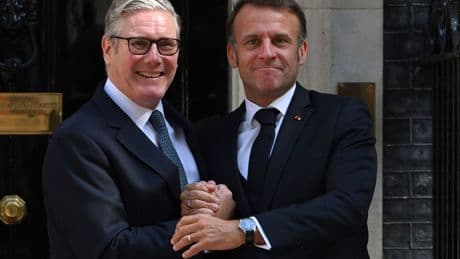 Starmer and Macron agree 'one in, one out' small boat migrants return deal