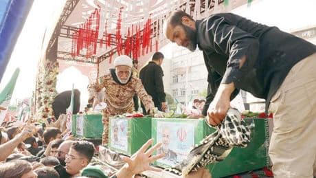 İran’da matem günü: 60 kişilik toplu cenaze töreni düzenlendi