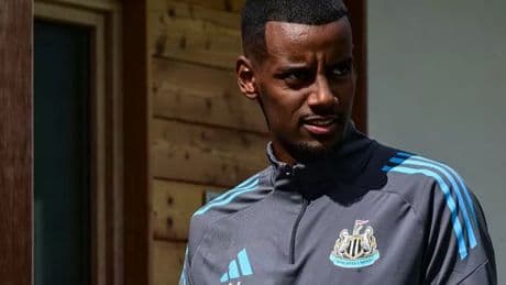 Liverpool transfer news: Alexander Isak approach comes to light as star snubs Saudi offer