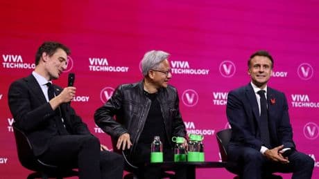 "Une alliance historique": Emmanuel Macron salue le partenariat entre Mistral AI et Nvidia