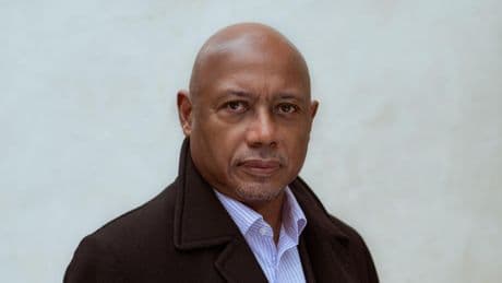 Raoul Peck estrena 'Ernest Cole: Lost & Found': "Un documental se construye con tiempo"