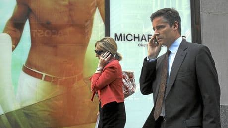 Consumo prohibirá las llamadas 'spam': las operadoras bloquearán a las empresas sin prefijo comercial identificativo