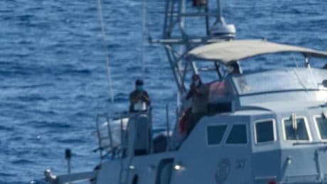 Spari alla nave umanitaria Ocean Viking: “E’ stata la Guardia Costiera libica”