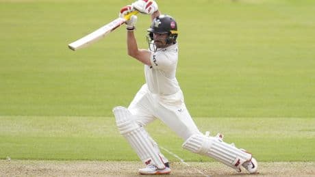 Leaders Surrey hit back at Scarborough but clash with Yorkshire heading for draw