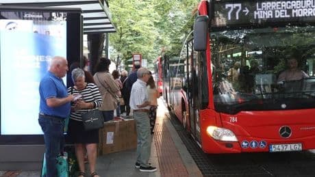 Dos años de viajes gratis en Bilbobus para quien lleve el coche al chatarrero