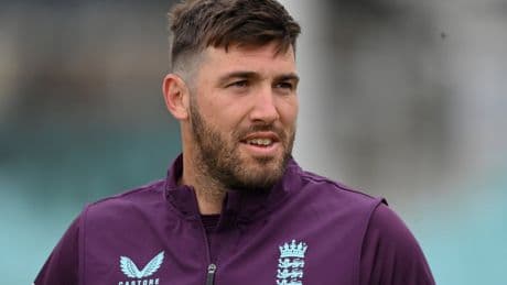 Jamie Overton out of Ashes contention after announcing 'indefinite break' from red-ball cricket