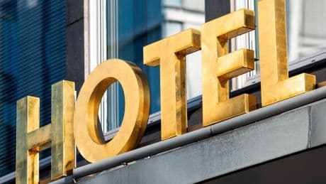 Reiseindustrie: Mehr als 10.000 Hotels klagen gegen Booking.com