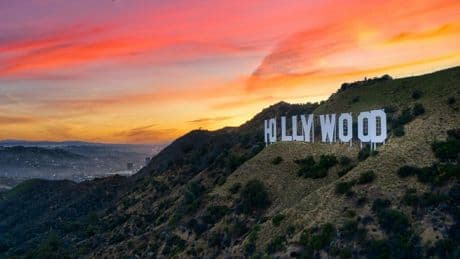 Hollywood está usando la IA en absolutamente todos los aspectos de la producción de películas. Y se le da fatal ocultarlo