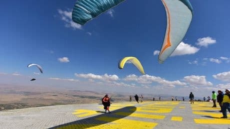 Yamaç Paraşütü Dünya Kupası'nda kaza: 1 sporcu hayatını kaybetti