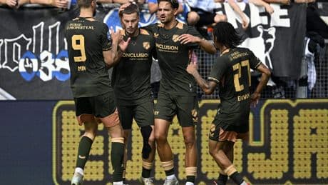 Davy van den Berg doet zijn oude club PEC Zwolle pijn en zet FC Utrecht op overwinningskoers