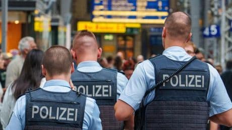 Tödliche Kopfschüsse im Frankfurter Hauptbahnhof – Polizei nimmt mögliche Helfer fest