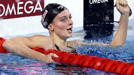 Worlds Day 5: Summer McIntosh Wins Her Third  Medal With A Record