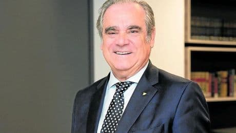 «Faltan medicinas en las farmacias, cada semana dedicamos 9 horas a buscarlas»