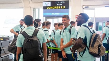 El Athletic tiene que bajarse del avión con destino a Londres