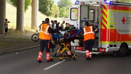Fahrrad-Rennen "Riderman": Bis zu 70 Verletzte nach Massensturz