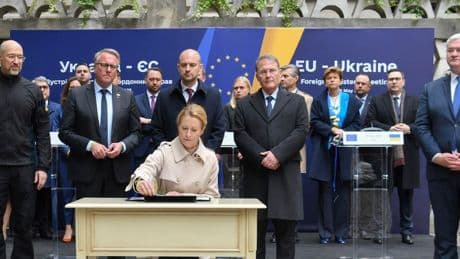 Un Tribunale speciale per i crimini russi in Ucraina: via libera dell’Unione Europea