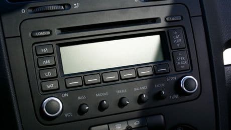 Controversial car radio licence fee for motorists approved in Zimbabwe