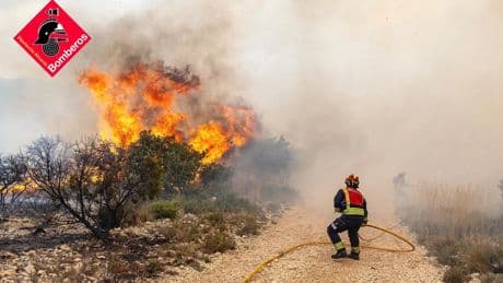 La Guardia Civil investiga a un hombre como presunto autor del incendio forestal de Ibi