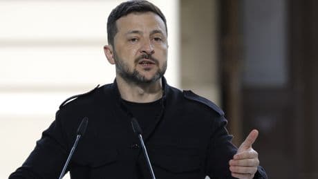 Zelenski, dispuesto a reunirse con Putin, pero exige un alto el fuego a partir de mañana