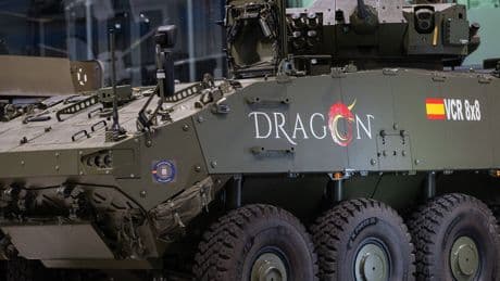 El Tallerón y Escribano: el plan de Indra para desbancar a Santa Bárbara como el gran fabricante nacional de vehículos militares