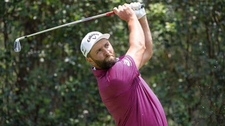 DeChambeau manda en México con Rahm a su estela