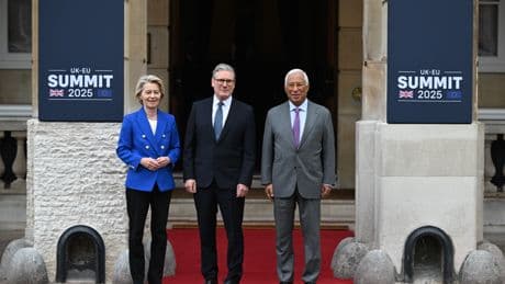 Brüksel-Londra arasında Brexit sonrası yeni süreç