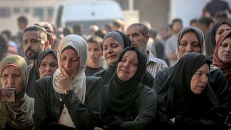 İsrail "güvenli bölge"de 11 kişiyi öldürdü, evleri havaya uçurdu