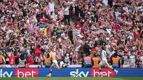 Sunderland, Premier Lig'e yükseldi!