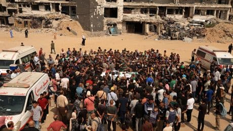 Guerre Israël - Hamas : qui étaient les cinq journalistes tués dans une frappe israélienne à Gaza ?