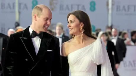 Las fotos inéditas de sus hijos con las que Kate Middleton ha felicitado al príncipe Guillermo