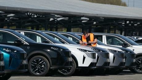 Le Parlement européen allège les règles sur les émissions de CO2 pour les constructeurs automobiles