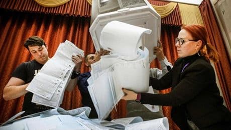 Los 21 gobernadores que se presentaban a la reelección en las regionales rusas se mantienen en el cargo