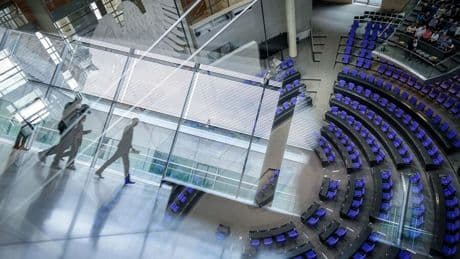 Sitzungen: Abwesenheit im Bundestag kostet Abgeordnete künftig mehr