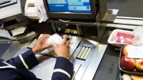 Inflation de retour à 2%: la Banque centrale européenne estime que "le combat touche à sa fin"