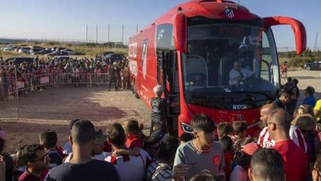 La afición del Atlético desborda Los Ángeles de San Rafael