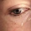 Studie zu Tränen: Können Tränen lügen? – Weinenden Männern glaubt man eher