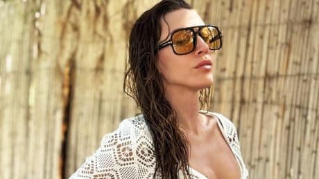 Sinem Kobal yaz tatilinde imaj değiştirdi