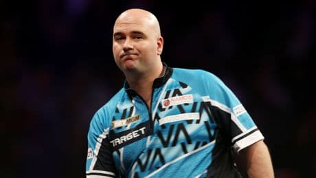 Er verdiente Millionen - Darts-Superstar hoch verschuldet