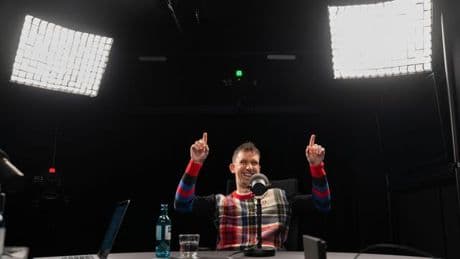 Musiker auf Umwegen: Musiker Betterov: "Blutverschmiert durchs Restaurant"