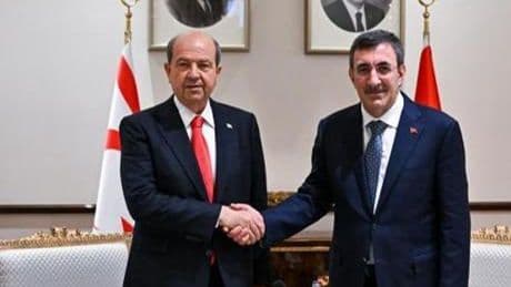 Cumhurbaşkanı Yardımcısı Cevdet Yılmaz KKTC Cumhurbaşkanı Tatar ile bir araya geldi