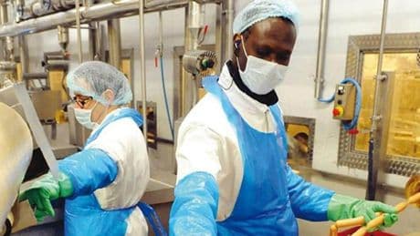 Gli stranieri in Italia rimandano in patria 8,3 miliardi di euro