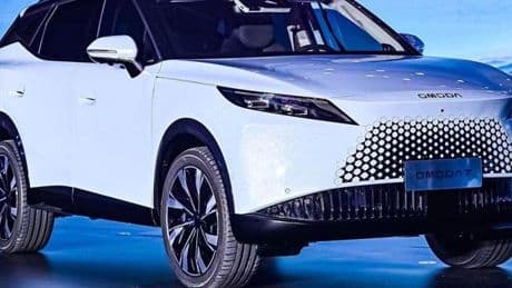 Omoda 7 sta arrivando in Italia: come sarà il nuovo Suv medio super ibrido